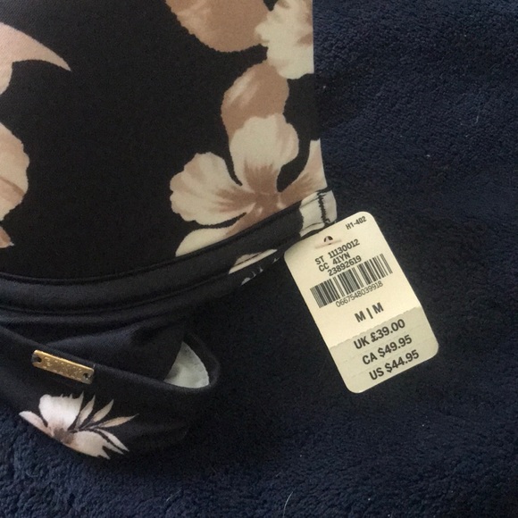 Victoria’s Secret bikini top ~ NWTs - Picture 2 of 3